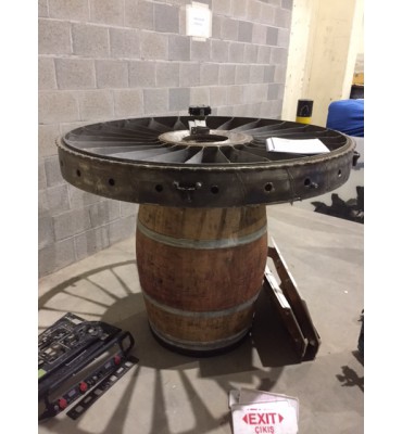 Tafel met vliegtuigmotorschijf